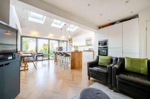 Photo 16- click for photo gallery